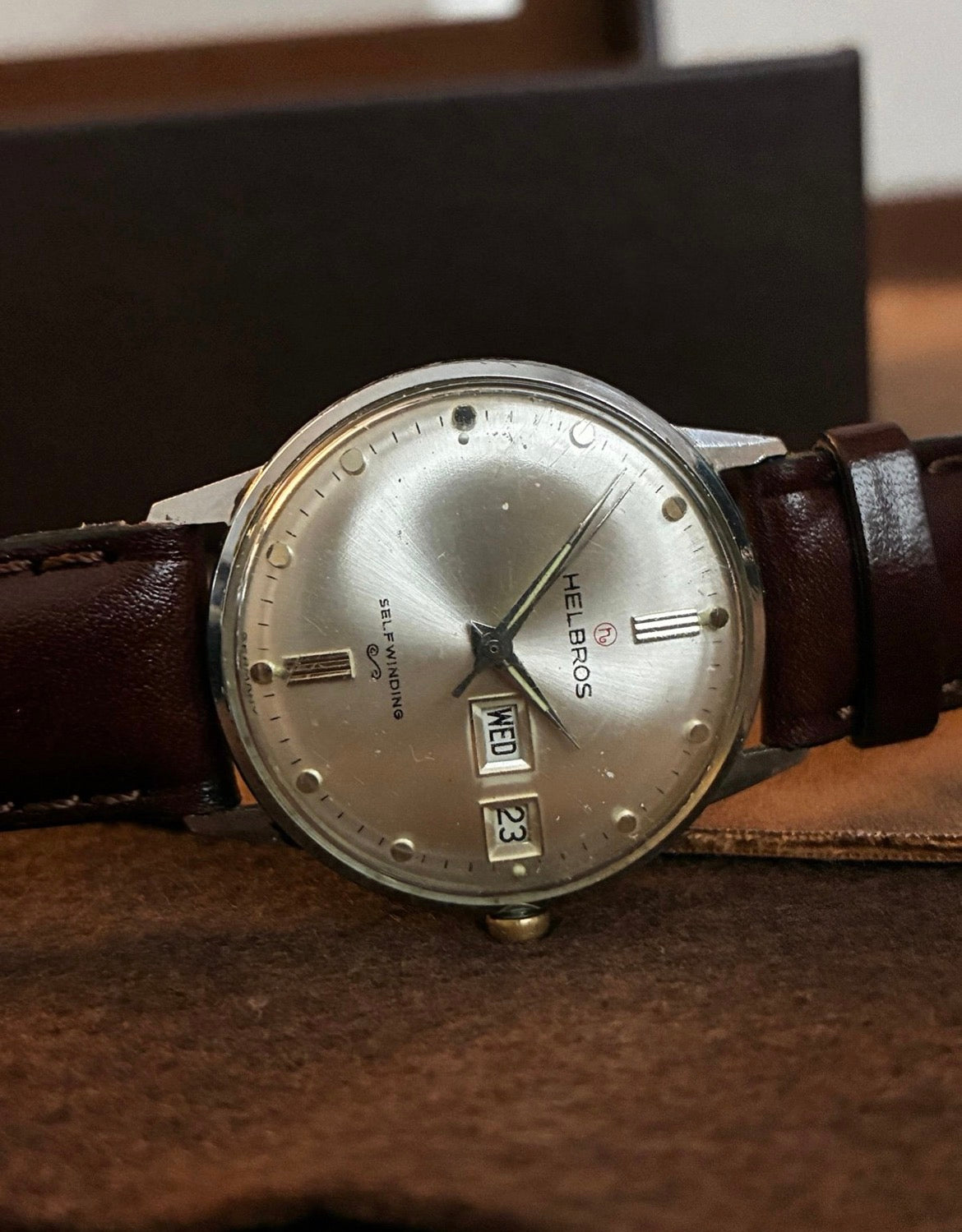 Vintage Helbros Selfwinding Day Date Mens Watch Silver Dial Leather Strap